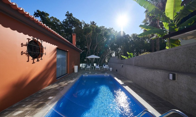 Sao Martinho Villa | Private Villa with swimming pool & barbecue