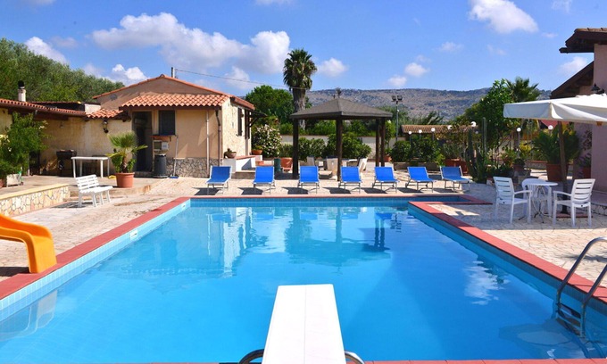 Solarino Villa | Private Villa with WIFI, private pool, A/C, TV, patio, pets allowed, panoramic view, parking