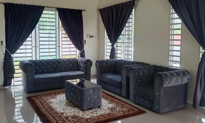Jitra House | Pro-Qaseh Room Stay , Darulaman Lake Home