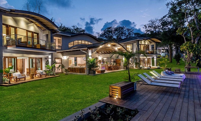 Ocho Rios Villa | Promiseas Villa - One of the Most Luxurious Villas in Prospect St. Mary, Jamaica