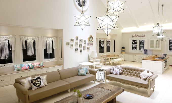 Ciumbuleuit House | PROMO! Gluck Home - Huge Dago Green Homy Designer House