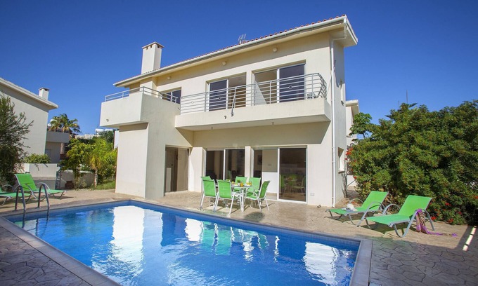 Protaras Villa | Protaras Fig Tree Bay Villa Theodora 8