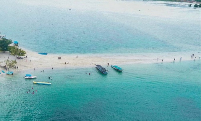 Rajabasa House | Pulau Mahitam Resort & Cottage By Hotelku