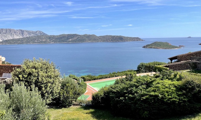Capo Coda Cavallo Apartment | Punta Est Bilocale Giardino Vista Mare