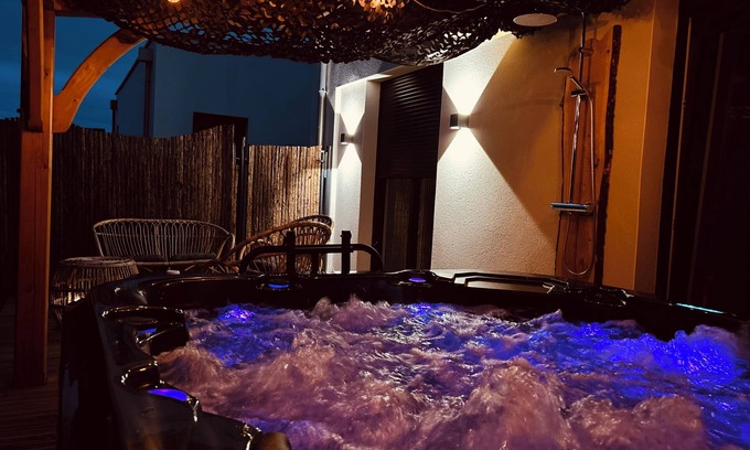 Ecaillon Apartment | Pura Vida Spa - Gîte 4 Couchages Avec spa Privatif - Équipement Bébé sur Demande