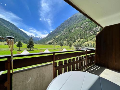 Taesch Apartment | Pure Comfort! Entire Apartment with Abundant Space near Zermatt with parking!