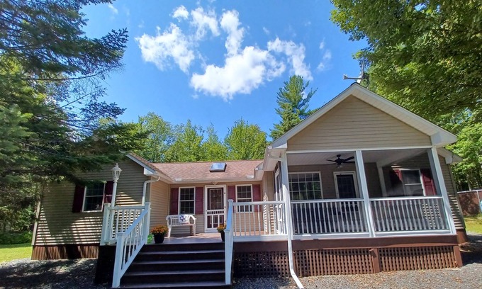 Athens House | Pure relaxation, fresh air and lots of privacy. Lakes and waterfalls nearby.
