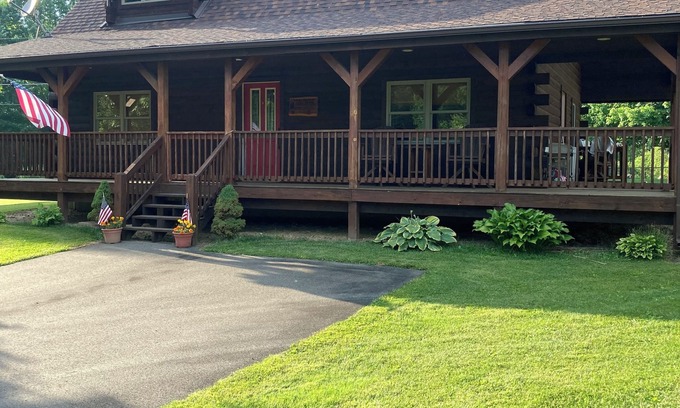 Westford Cabin | Pymatuning Lake Log Home