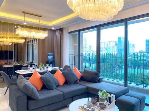 Trung Hoa Nhan Chinh Apartment | QMP - Vinhomes D'Capitale Tran Duy Hung