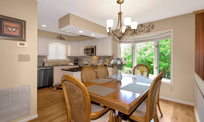Blowing Rock Condo | Quail 1 | Fireplace, Restaurant, Pool, Spa