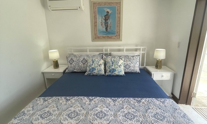 Little Battaleys Apartment | Quaint 1 bedroom apartment close to Mullins Beach