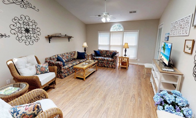 Sea Trail Condo | Quaint 1BR Golf Villa - Close to beach and activity center. (CV19CV)