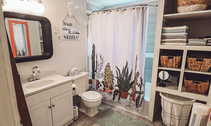 Tahlequah Apartment | Quaint and Cozy: Experience Small-Town Living in Our Charming Apartment