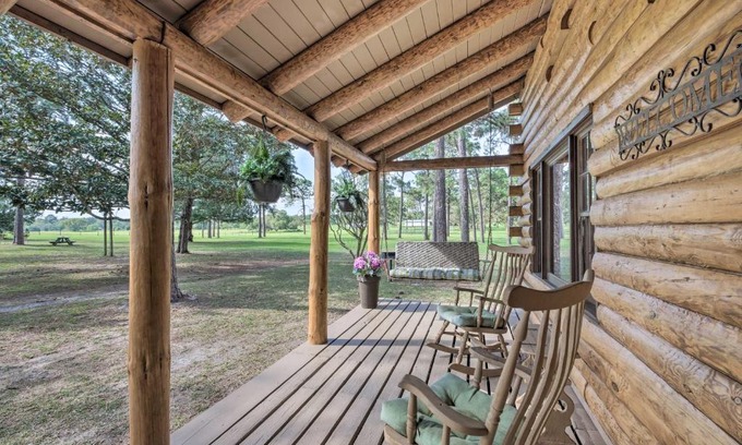 Candler House | Quaint and Quiet Belleview Cabin on 35 Acres!
