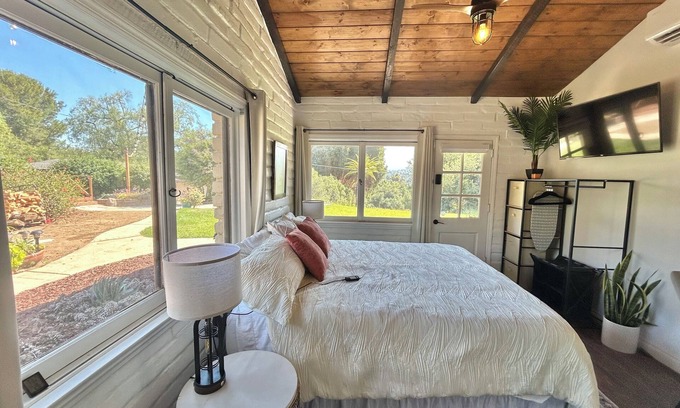 Kit Carson Apartment | Quaint, peaceful guest suite with beautiful views