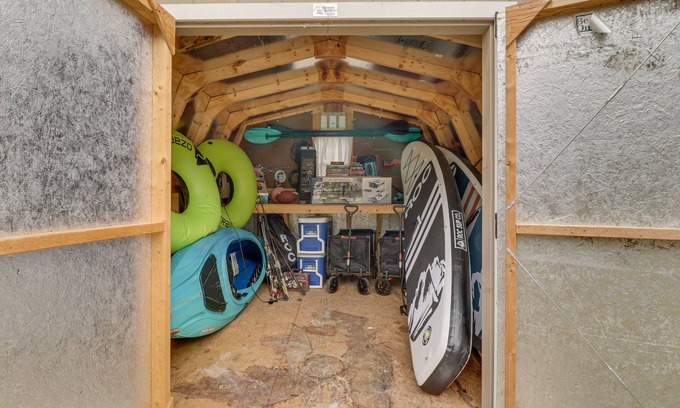 Rileyville Cabin | Quaint Shenandoah River Cabin: Kayak + Paddleboard