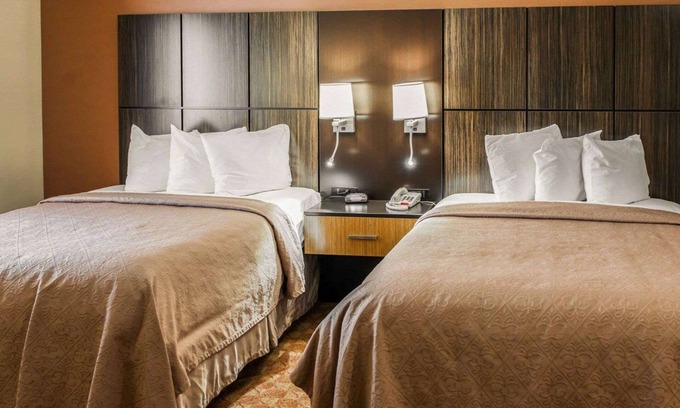 Franklin Hotel | Quality Inn Franklin I-65