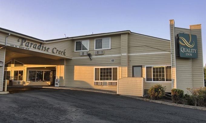 Pullman Hotel | Quality Inn Paradise Creek