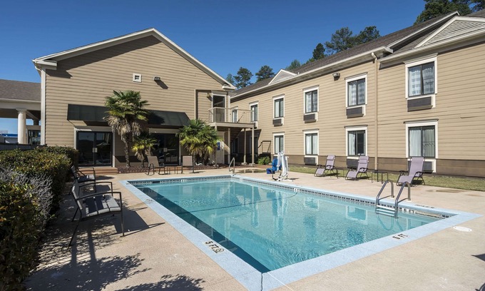Phenix City Hotel | Quality Inn Phenix City Columbus