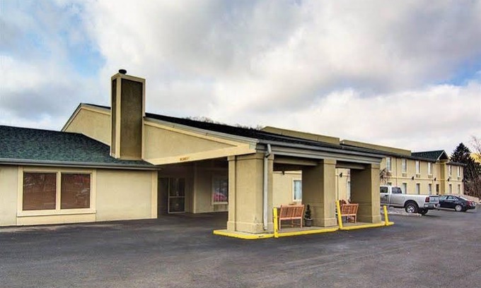 Princeton Hotel | Quality Inn Princeton