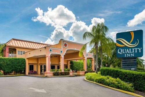 North Trail Hotel | Quality Inn Sarasota North Near Lido Key Beach