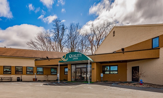 Schenectady Hotel | Quality Inn Schenectady - Albany