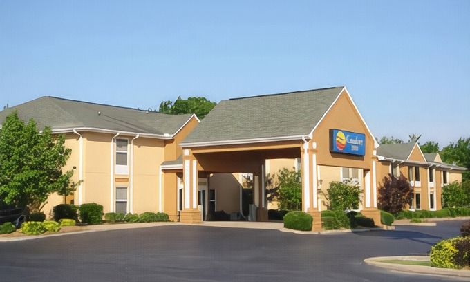 North Little Rock Hotel | Quality Inn & Suites I-40 East