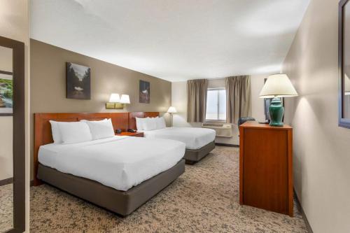 Fillmore Hotel | Quality Inn & Suites Fillmore I-15