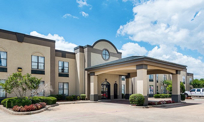 Sherman Hotel | Quality Suites Sherman