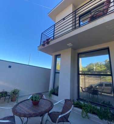 Jaguariuna Bed & Breakfast | Quarto com Varanda e Vista para a Mata