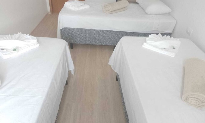 Paraisopolis Hotel | Quarto Triplo na Pousada Verissimus - MG