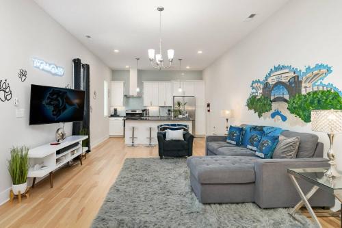 Third Ward House | Queen City's Den Uptown