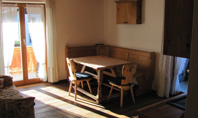 Untergrainau Apartment | Quiet and centrally located in Grainau, 4-star level, w-lan, wallbox