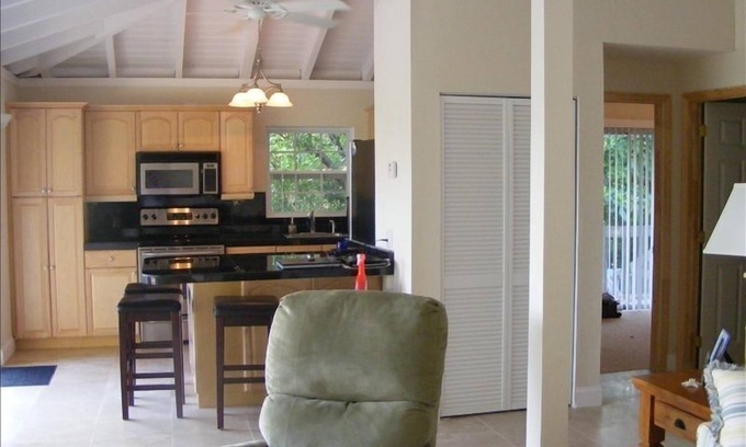 Little Torch Key House | Quiet and Serene - Deep Water Oceanside 28 Day Minimum Rental