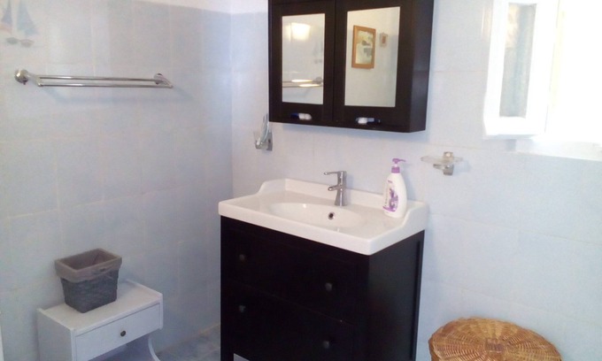 Antipaxos Cottage | Quiet and Traditional Antipaxos Retreat with amazing views over Agni Beach