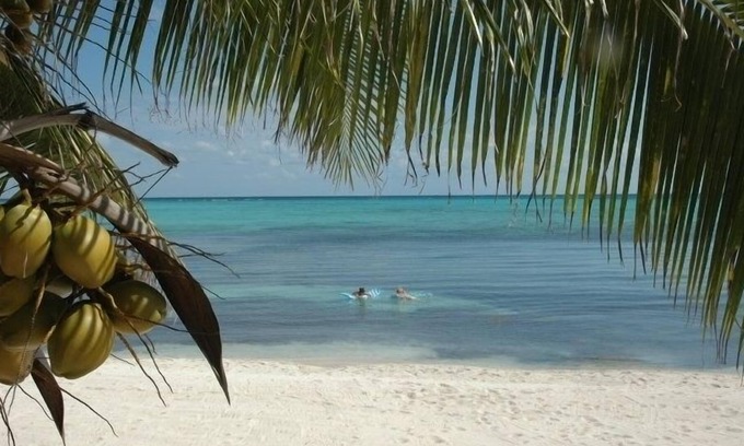 Soliman Bay House | Quiet beach, turquoise snorkeling water, come relax in paradise