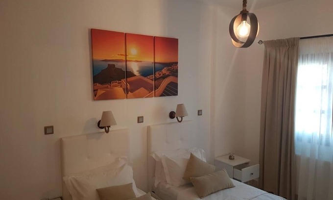 Kamari Apartment | Quiet beautiful apartment, 10min. walk to the beach and all amenities