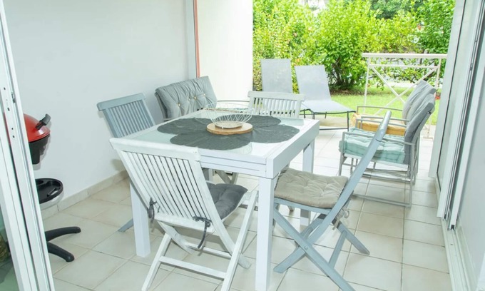 Dampierre Apartment | Quiet, comfortable T2 apartment
