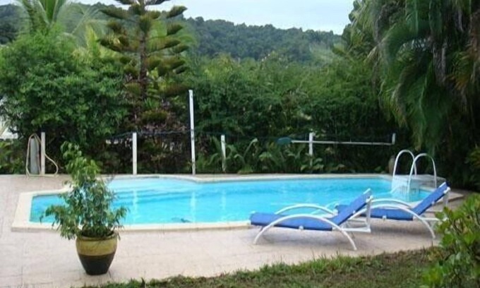 Malendure Cottage | Quiet cottage in beautiful location on the edge of rainforest,