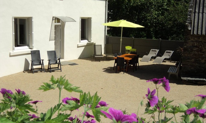 Plouegat-Guerand House | Quiet country house between land and sea