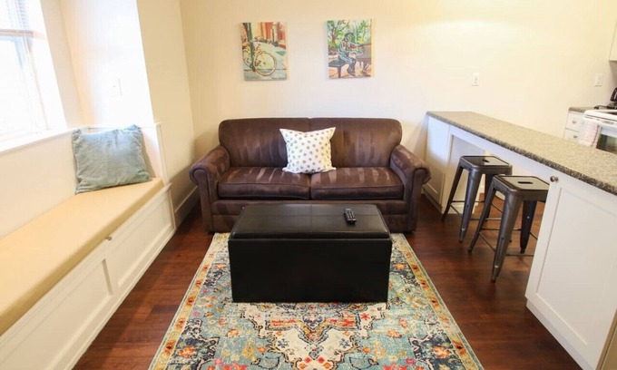 Bloomington Apartment | Quiet Eastside Apartment with Amenities