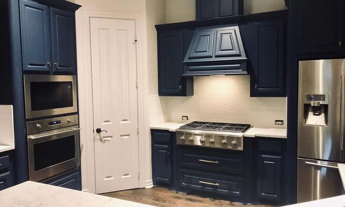 Westlake House | Quiet gated villa, close to major employers & many dining options.