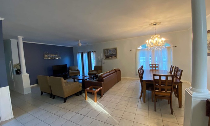 The Glade House | Quiet neighborhood/pets friendly? fenced in/close to beach