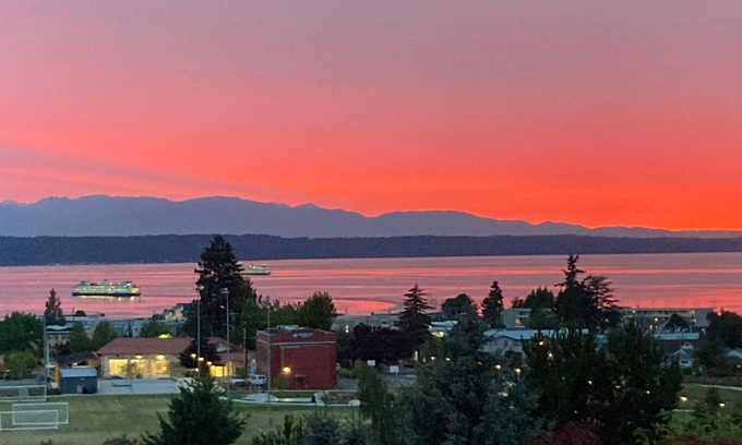 The Bowl of Edmonds House | Quiet Puget Sound view home near downtown Edmonds with a fireplace