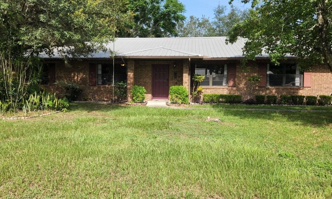 Florida South Atlantic Coast House | Quiet, Relaxing Family Get-away. Close to many attractions!