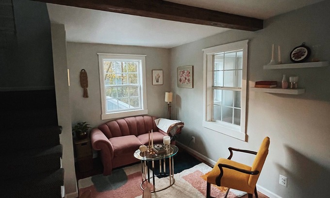 Sea Breeze Cottage | Quiet renovated cottage by Seabreeze