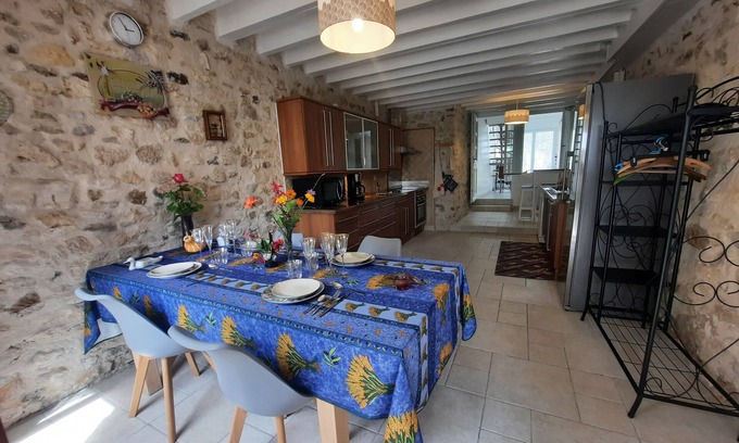 Hautevesnes House | Quiet, spacious country house 1 hour from Disney land. 1 h00 from Paris.