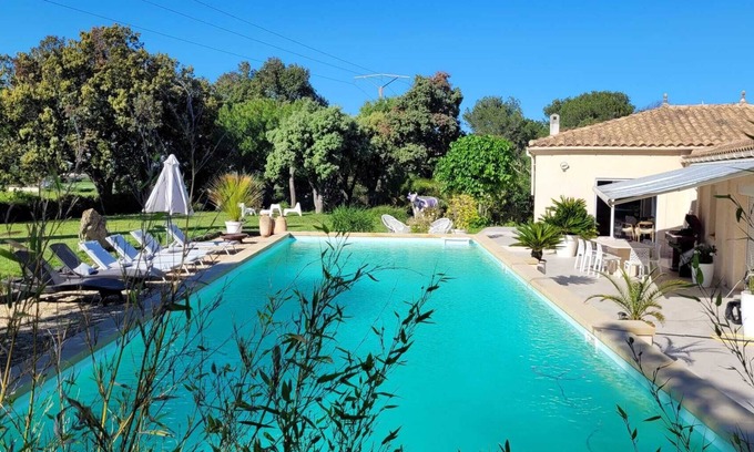 Cournonterral House | Quiet villa with large pool located 10 minutes from the sea, air conditioning and greenery.