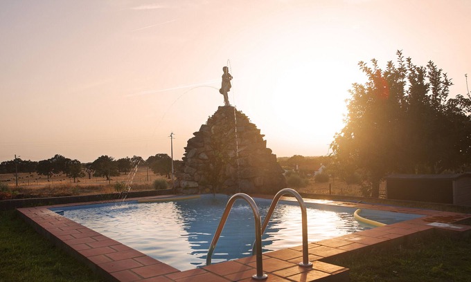 Fortios Cottage | Quinta dos Fortios, Typical Alentejo Farm with Swimming Pool, Garden, Orchard and Horses.