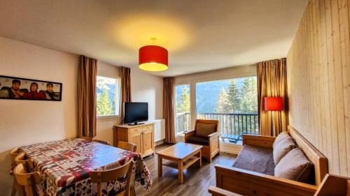 Flaine Apartment | Résidence Les Pleiades - Appartement spacieux et lumineux · Centre station · Balcon · Parking couvert MAE-7354